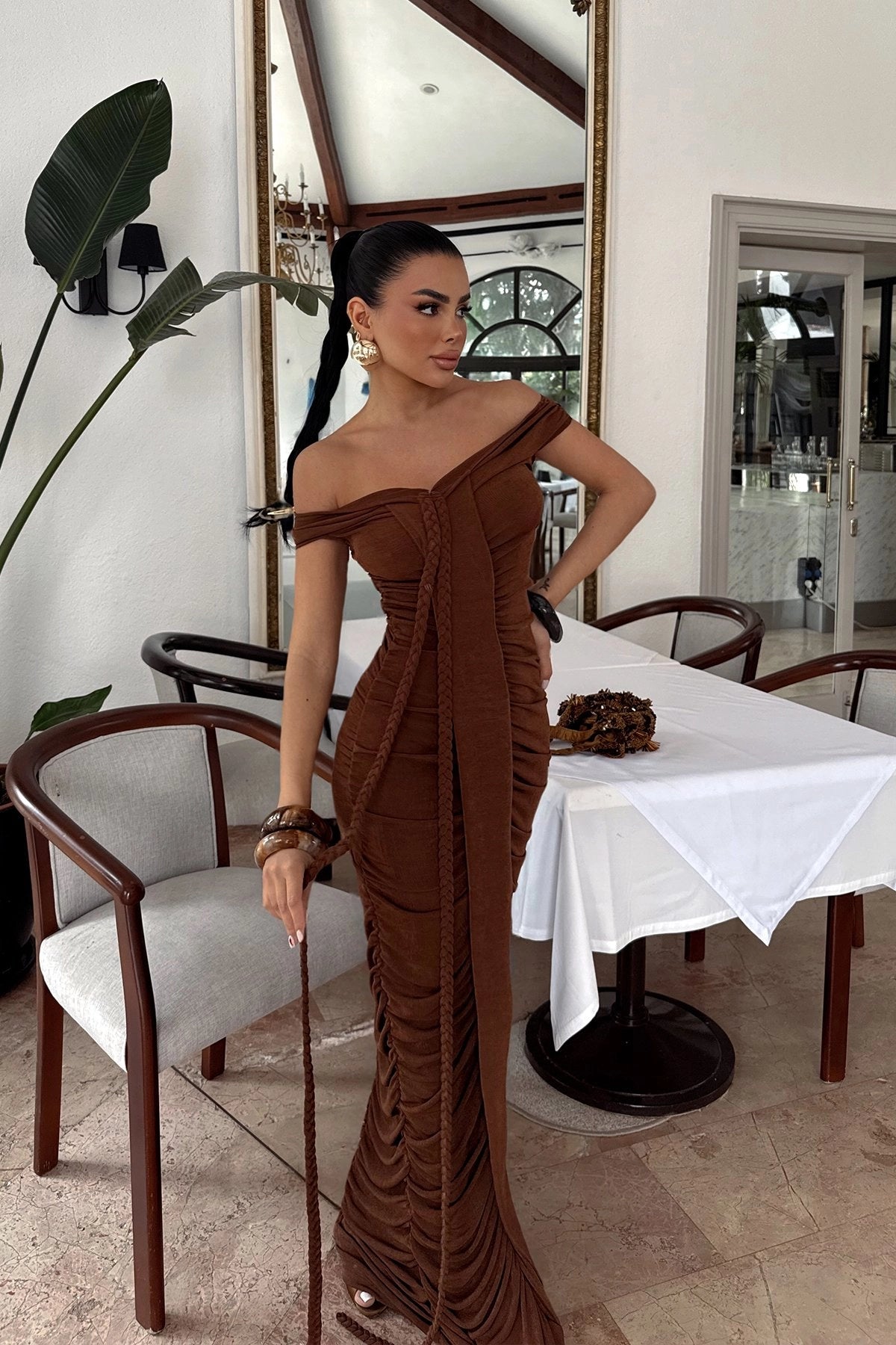 Vestido Naselinta Marrom