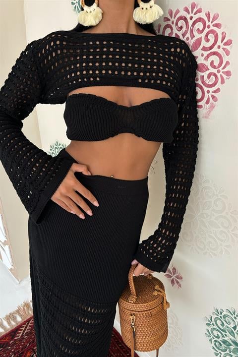 Top c/ Bolero Openwork Preto