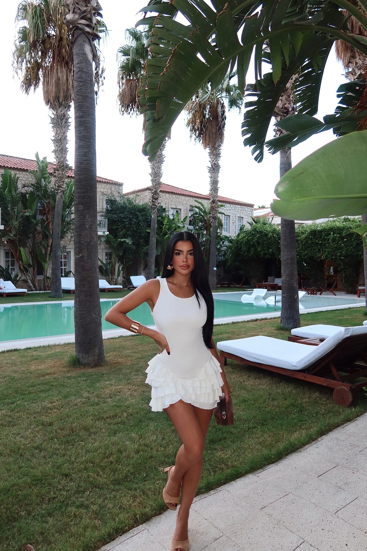 Vestido Branco c/ Babado
