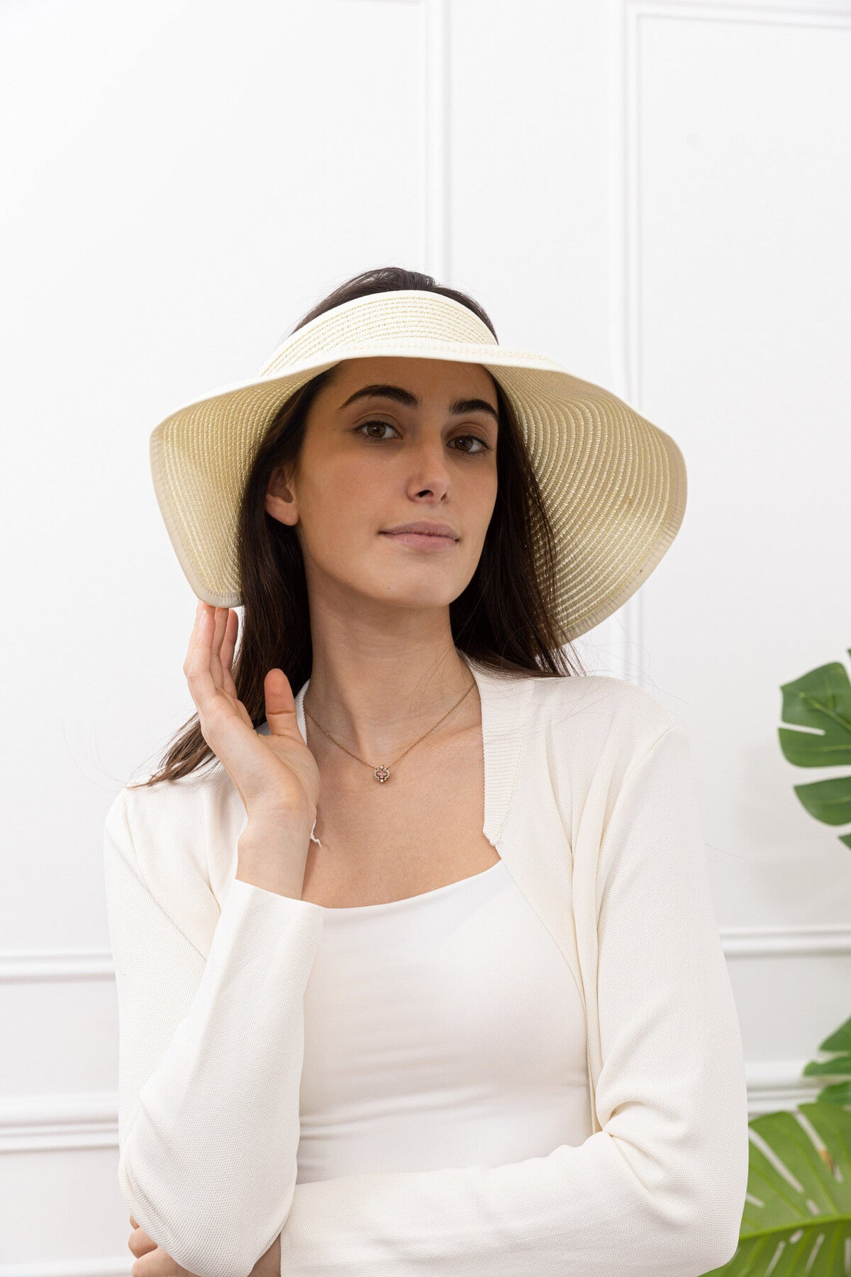 Chapéu c/ viseira e Laço