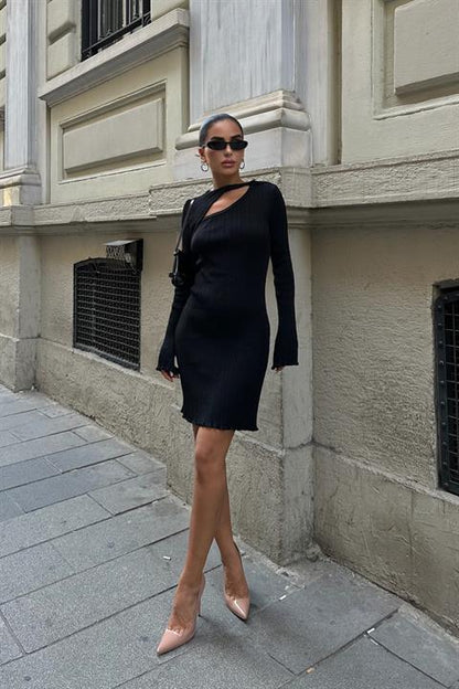 Vestido Curto Preto