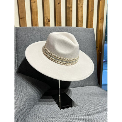 Chapéu c/bordado
