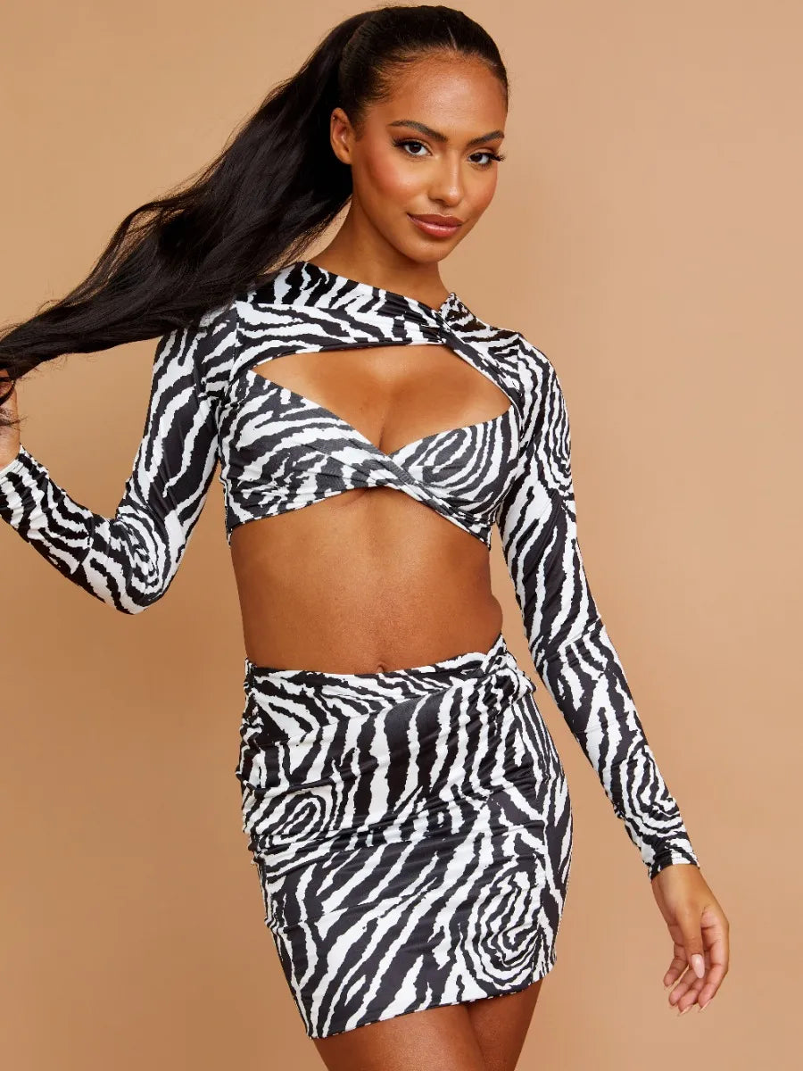 Top Printed Cut Out Twist Front Crop Top